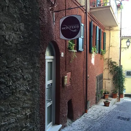 Montees Couette-café *